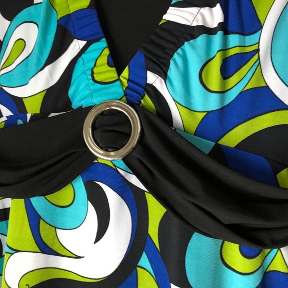 Dress - Picture 4 of 7